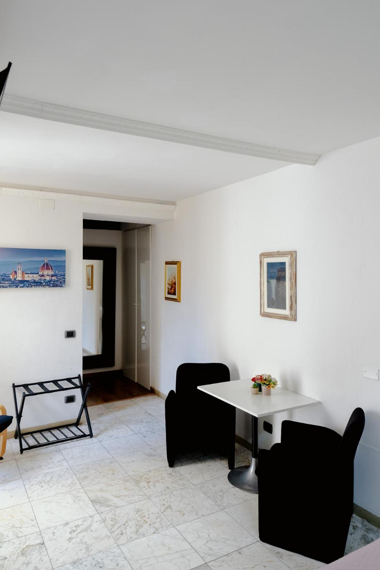 Apartament 11 Duomo - Monolocale Caratteristico Florencja Zewnętrze zdjęcie